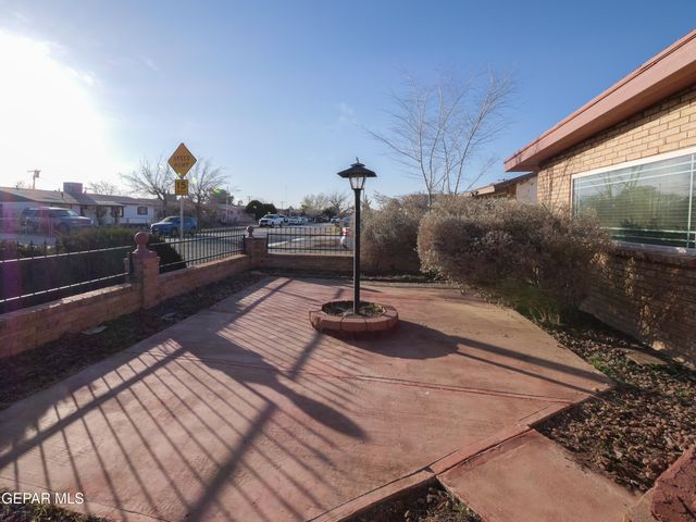 339 Medina Street A, El Paso, TX 79905