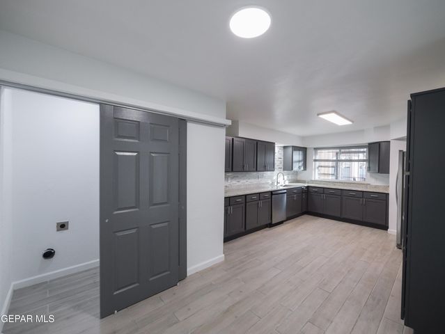 339 Medina Street A, El Paso, TX 79905