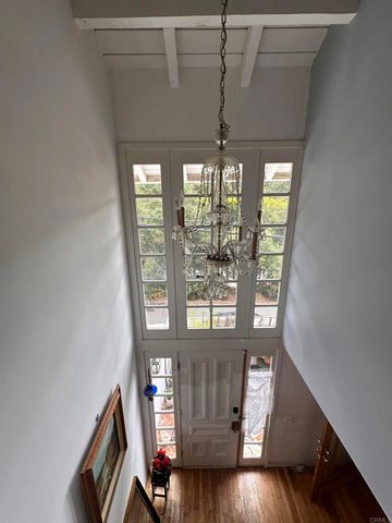 507 W Rustic Rd, Santa Monica, CA 90402