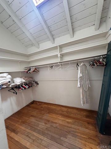 507 W Rustic Rd, Santa Monica, CA 90402