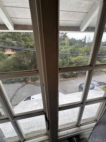 507 W Rustic Rd, Santa Monica, CA 90402