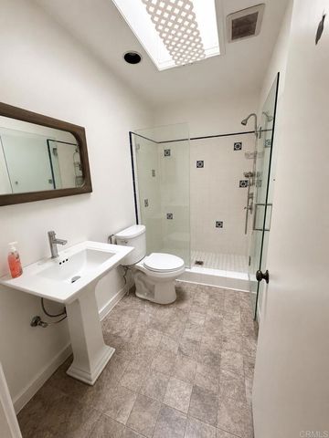 507 W Rustic Rd, Santa Monica, CA 90402