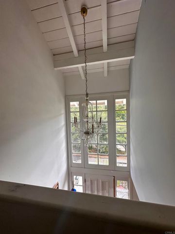 507 W Rustic Rd, Santa Monica, CA 90402