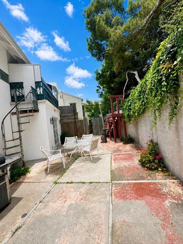 507 W Rustic Rd, Santa Monica, CA 90402
