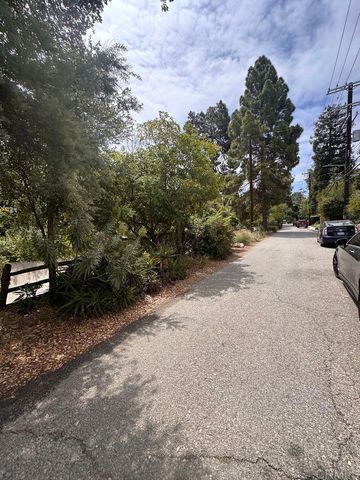 507 W Rustic Rd, Santa Monica, CA 90402