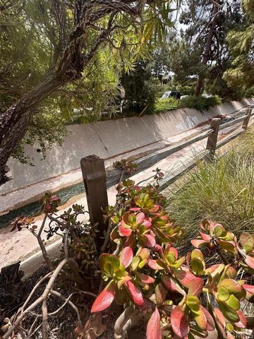 507 W Rustic Rd, Santa Monica, CA 90402