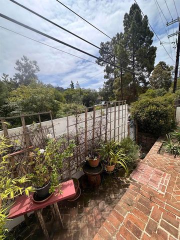 507 W Rustic Rd, Santa Monica, CA 90402