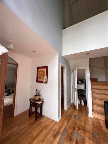 507 W Rustic Rd, Santa Monica, CA 90402