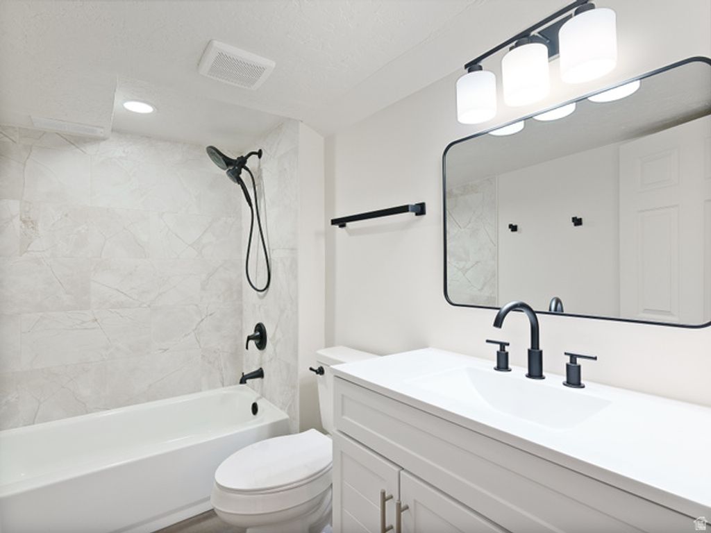 Image 20 of property listing at 5229 S KINGSWOOD DR, Taylorsville, UT 84129