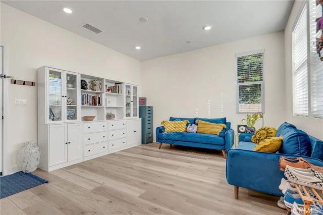 11753 Florence Ave 5, Santa Fe Springs, CA 90670