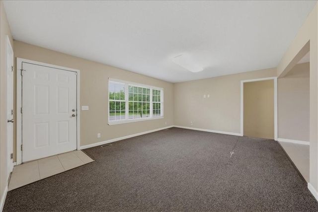 2450 Lowenstein Drive, Lee's Summit, MO 64081