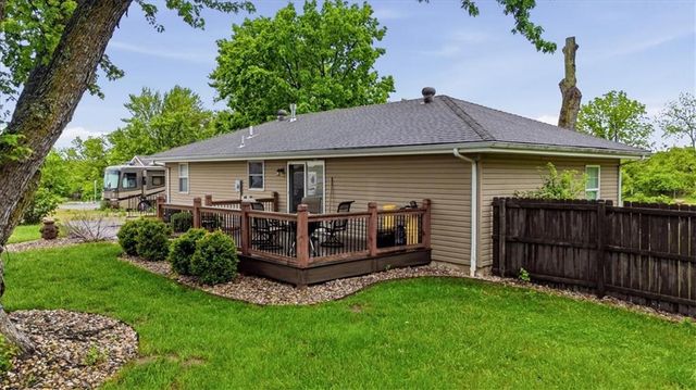 2450 Lowenstein Drive, Lee's Summit, MO 64081