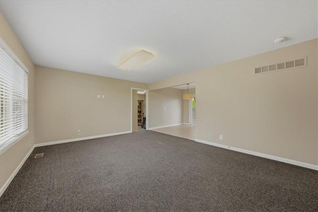 2450 Lowenstein Drive, Lee's Summit, MO 64081