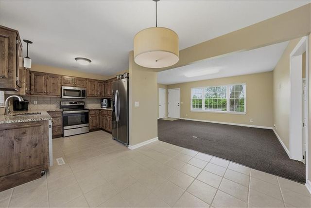 2450 Lowenstein Drive, Lee's Summit, MO 64081