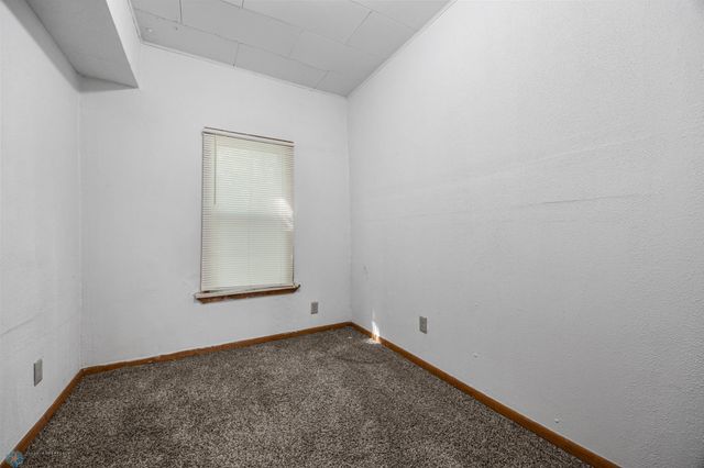 1140 8th Street N, Fargo, ND 58102