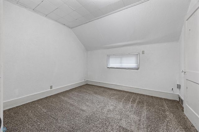 1140 8th Street N, Fargo, ND 58102