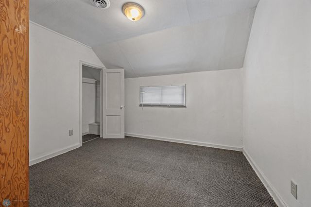 1140 8th Street N, Fargo, ND 58102