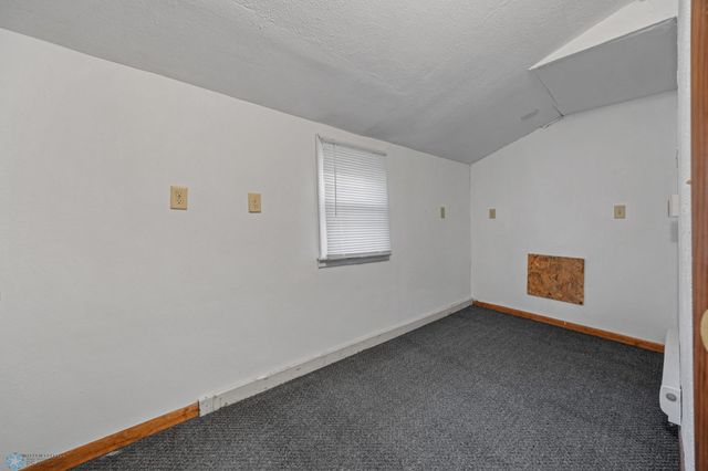 1140 8th Street N, Fargo, ND 58102