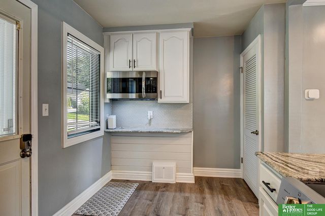 502 S 50th Street, Omaha, NE 68106