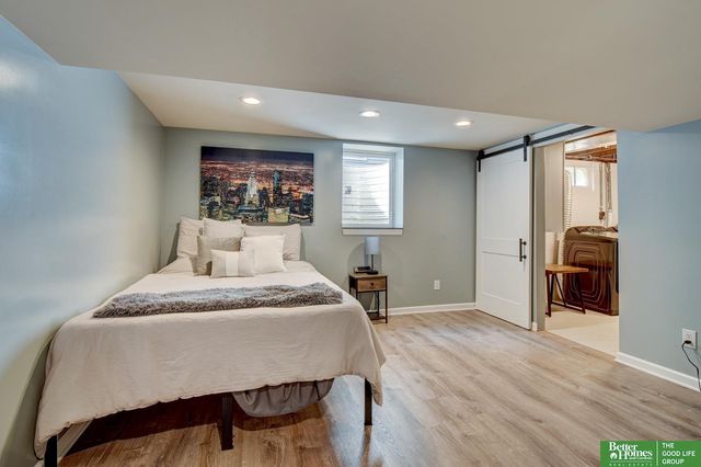 502 S 50th Street, Omaha, NE 68106