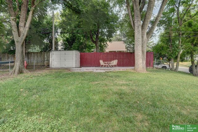 502 S 50th Street, Omaha, NE 68106