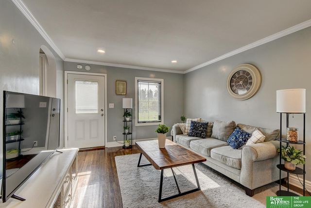 502 S 50th Street, Omaha, NE 68106
