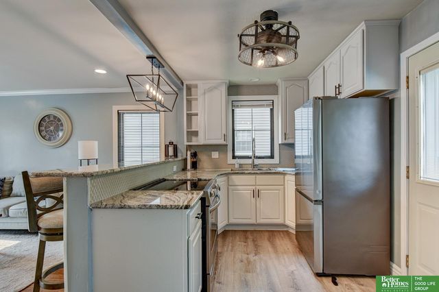 502 S 50th Street, Omaha, NE 68106