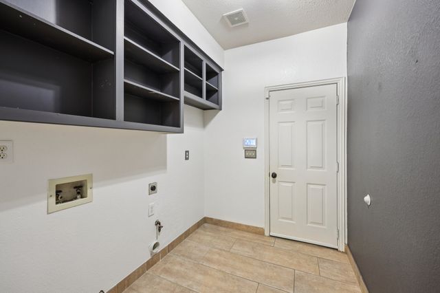 806 Parkwood Court, Mckinney, TX 75072