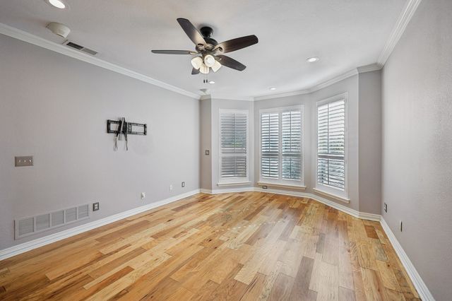 806 Parkwood Court, Mckinney, TX 75072