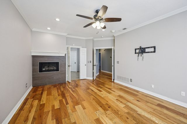 806 Parkwood Court, Mckinney, TX 75072