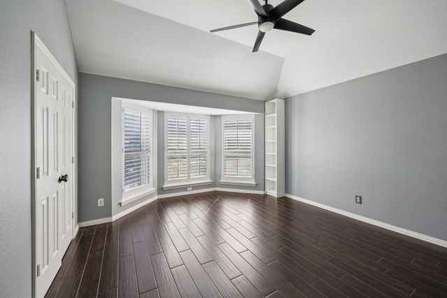 806 Parkwood Court, Mckinney, TX 75072