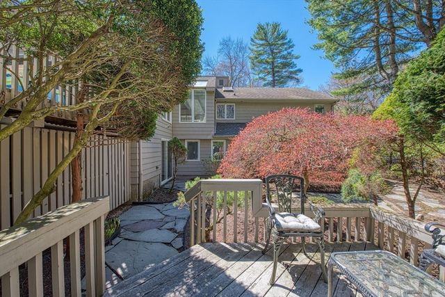 30 Ashcroft Rd, Sharon, MA 02067