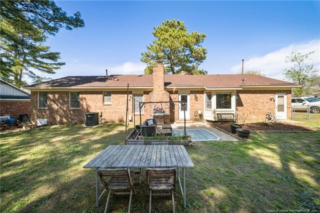 5909 Waterdale Court, Fayetteville, NC 28304