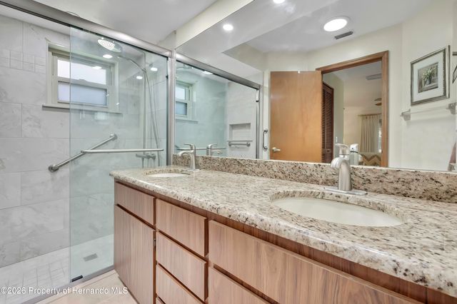 6333 Pine Meadows Drive, Spring Hill, FL 34606