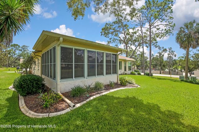 6333 Pine Meadows Drive, Spring Hill, FL 34606