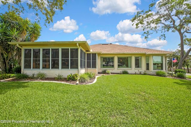 6333 Pine Meadows Drive, Spring Hill, FL 34606
