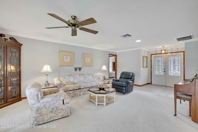 6333 Pine Meadows Drive, Spring Hill, FL 34606