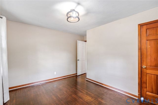 600 N Pinetta Dr, Midlothian, VA 23235