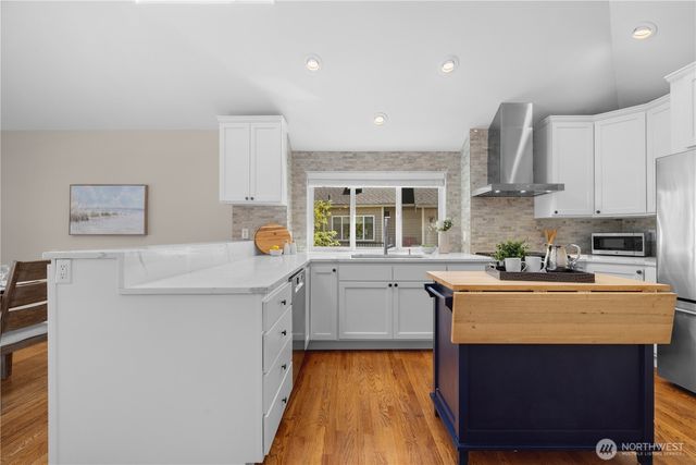 2630 NW Oakcrest Drive, Issaquah, WA 98027