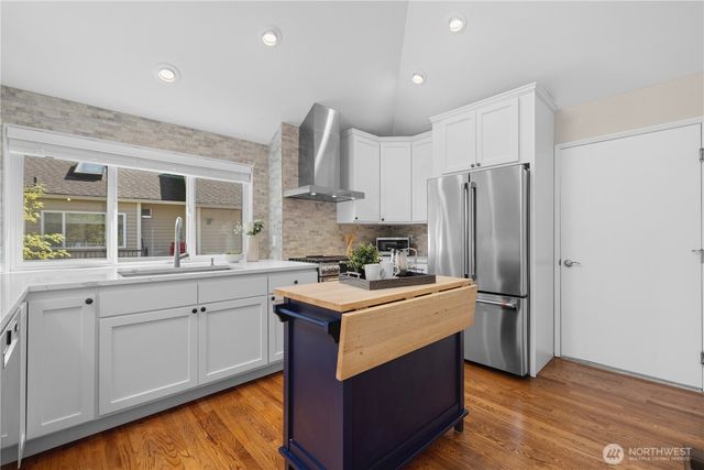 2630 NW Oakcrest Drive, Issaquah, WA 98027