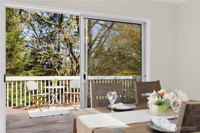 2630 NW Oakcrest Drive, Issaquah, WA 98027