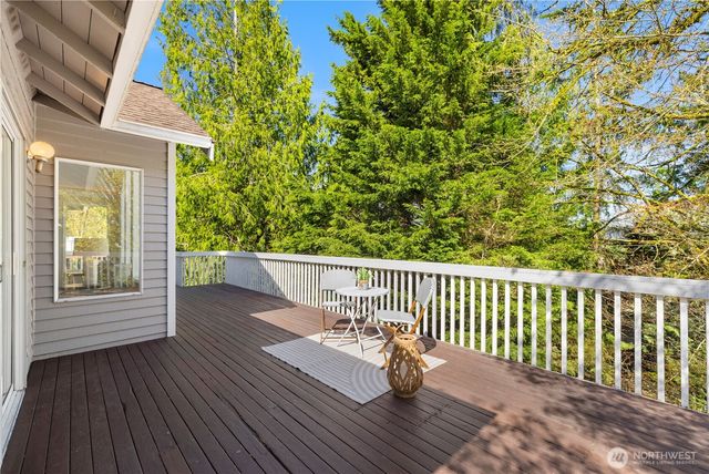 2630 NW Oakcrest Drive, Issaquah, WA 98027