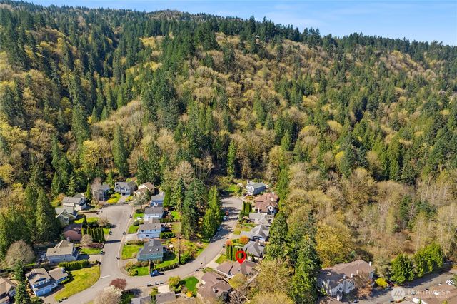 2630 NW Oakcrest Drive, Issaquah, WA 98027