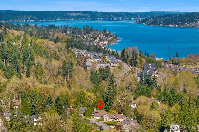 2630 NW Oakcrest Drive, Issaquah, WA 98027