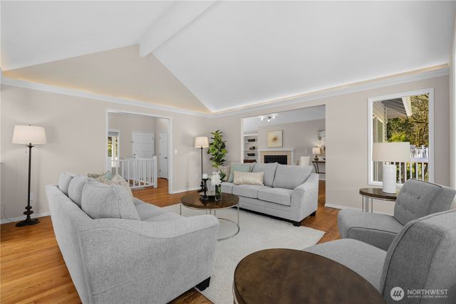 2630 NW Oakcrest Drive, Issaquah, WA 98027