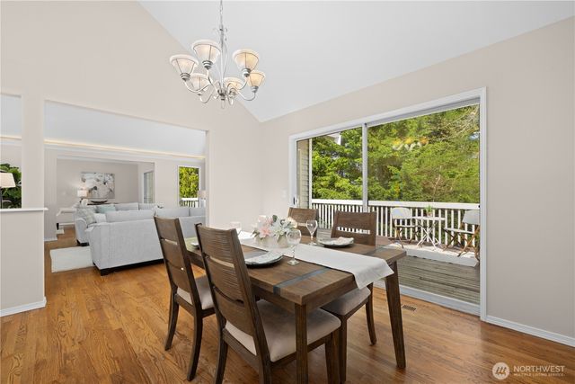 2630 NW Oakcrest Drive, Issaquah, WA 98027