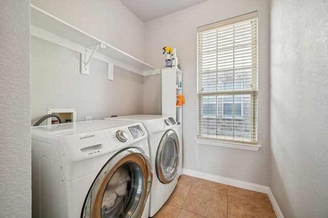 520 Eastland Drive, Lewisville, TX 75056