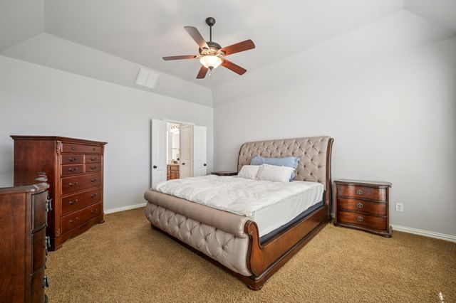 520 Eastland Drive, Lewisville, TX 75056