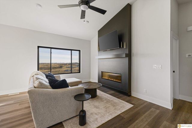 11627 S 189 Street, Gretna, NE 68028