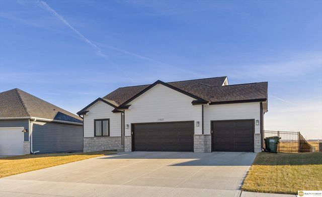 11627 S 189 Street, Gretna, NE 68028